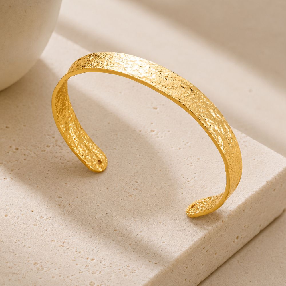 Diana Bump Cuff Bangle