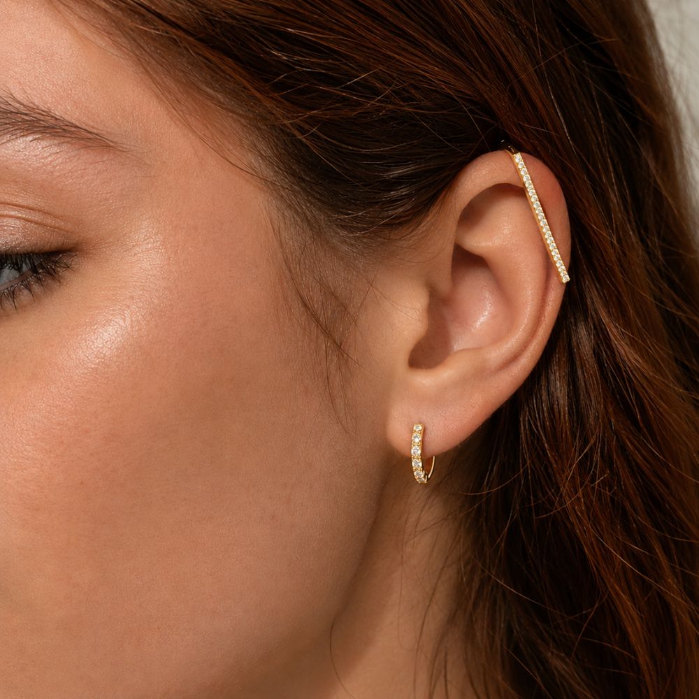 Mira Rainbow Ear Cuff