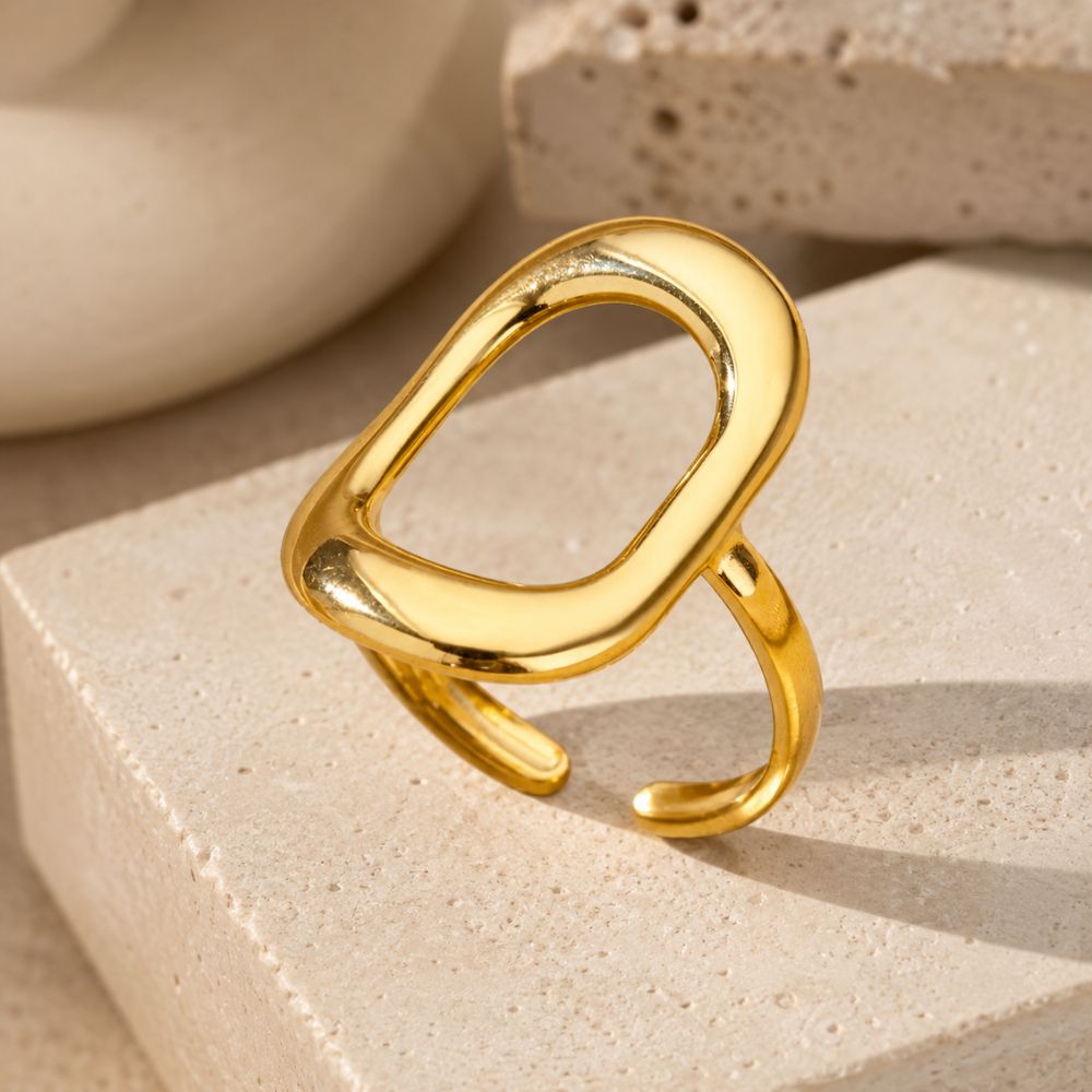 Maris Shell Star Ring